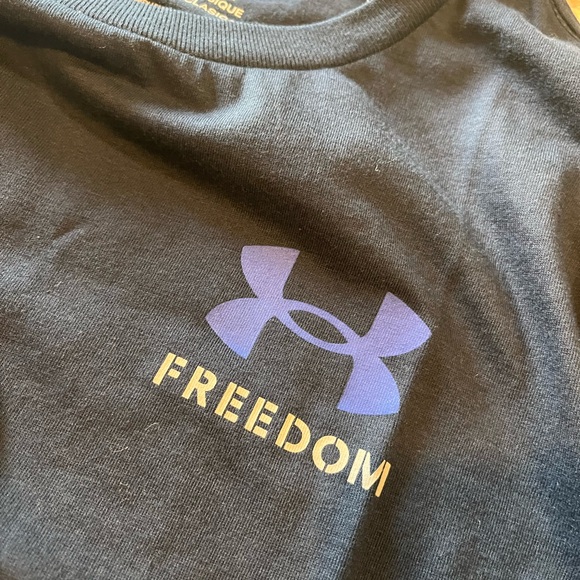 NWT Under Armour tee womens XS Freedom USA flag blue patriotic shirt the classic - Picture 7 of 11